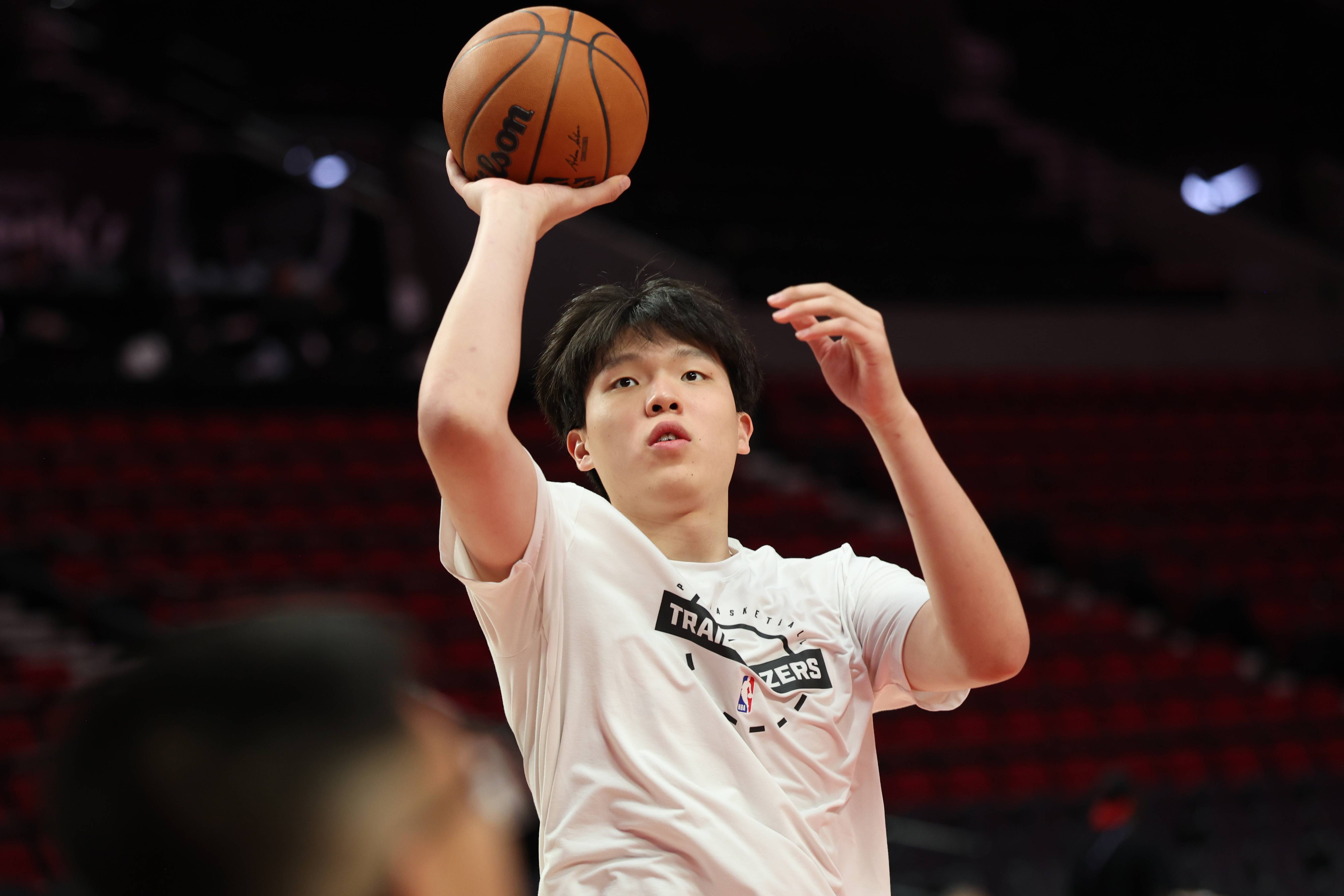 爱游戏体育娱乐-NBA季后赛赛程吃紧，辽宁本钢集结日豪取连胜，目标明确，身体对抗强度拉满的简单介绍