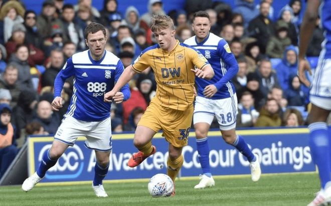 体育娱乐服务平台-包含亚冠赛后走向成谜；比利亚雷亚尔防线松动；引发热议；轮换策略成焦点的词条